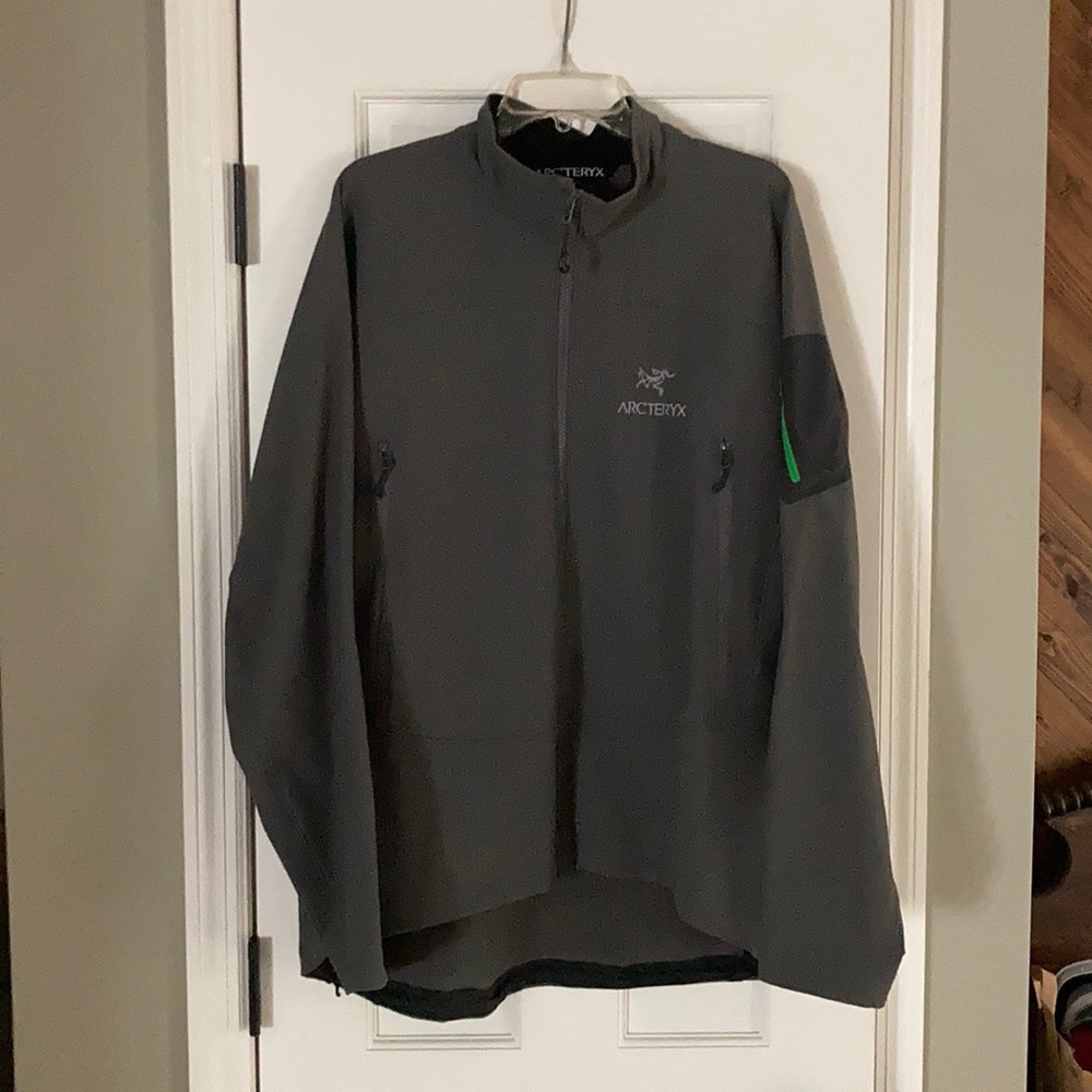 Arc’teryx Gamma LT Softshell Jacket